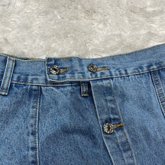 Midi Jean skirt with buttons size 6 (medium) never used - Picture 5 of 5